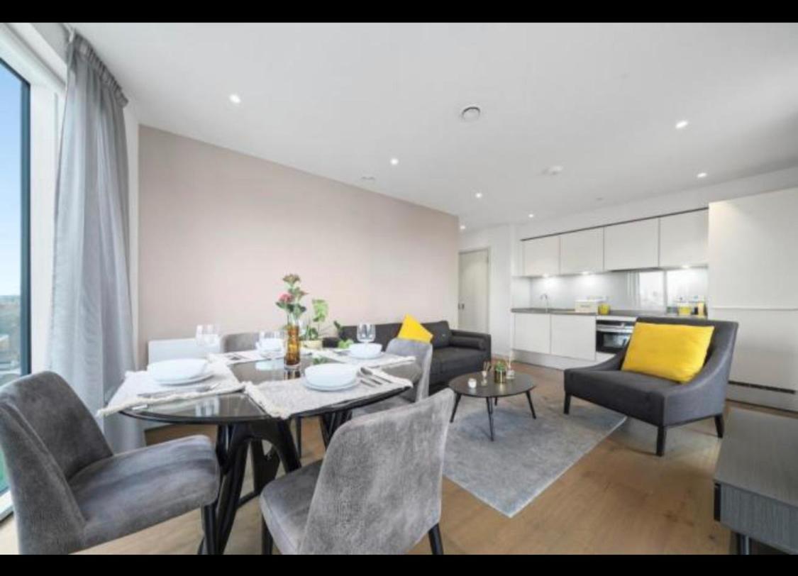 Prime Apartment Londra Esterno foto